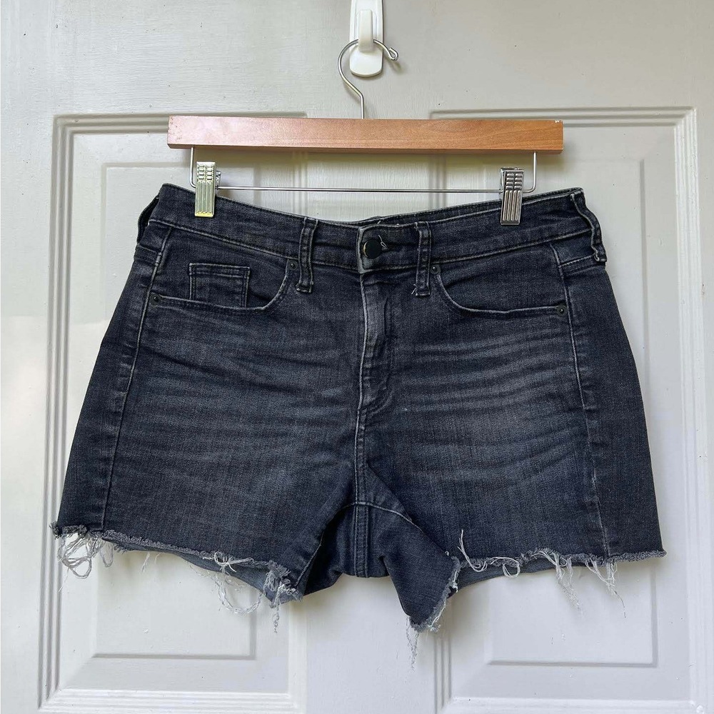 Universal Thread Black Denim‎ Shorts Womens 4/27 High Rise Midi Frayed 3" Inseam
